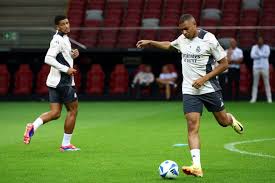 中澳之间的 中澳之间的